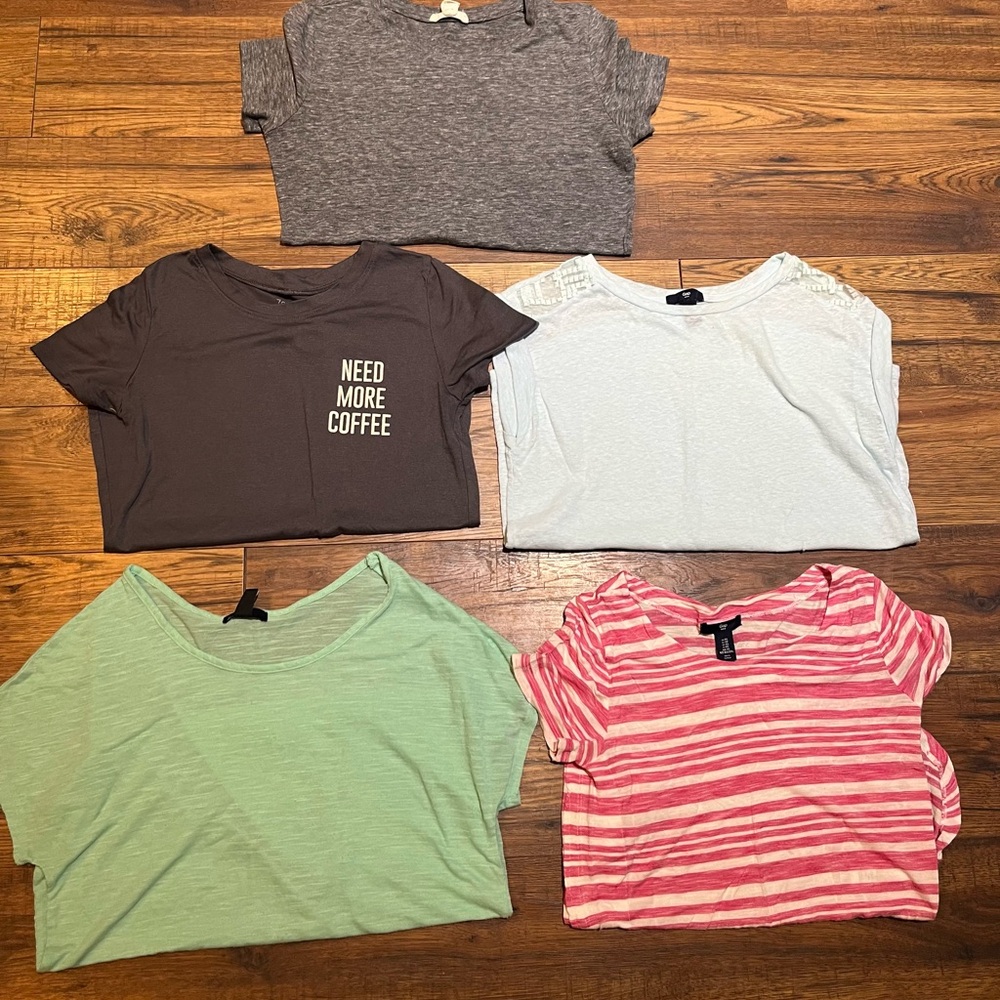 Women’s Bundle of 5 Tshirts/Blouses
